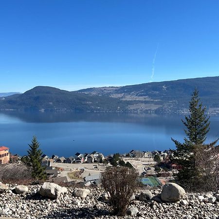 Jasmine Cottage Kelowna Kültér fotó