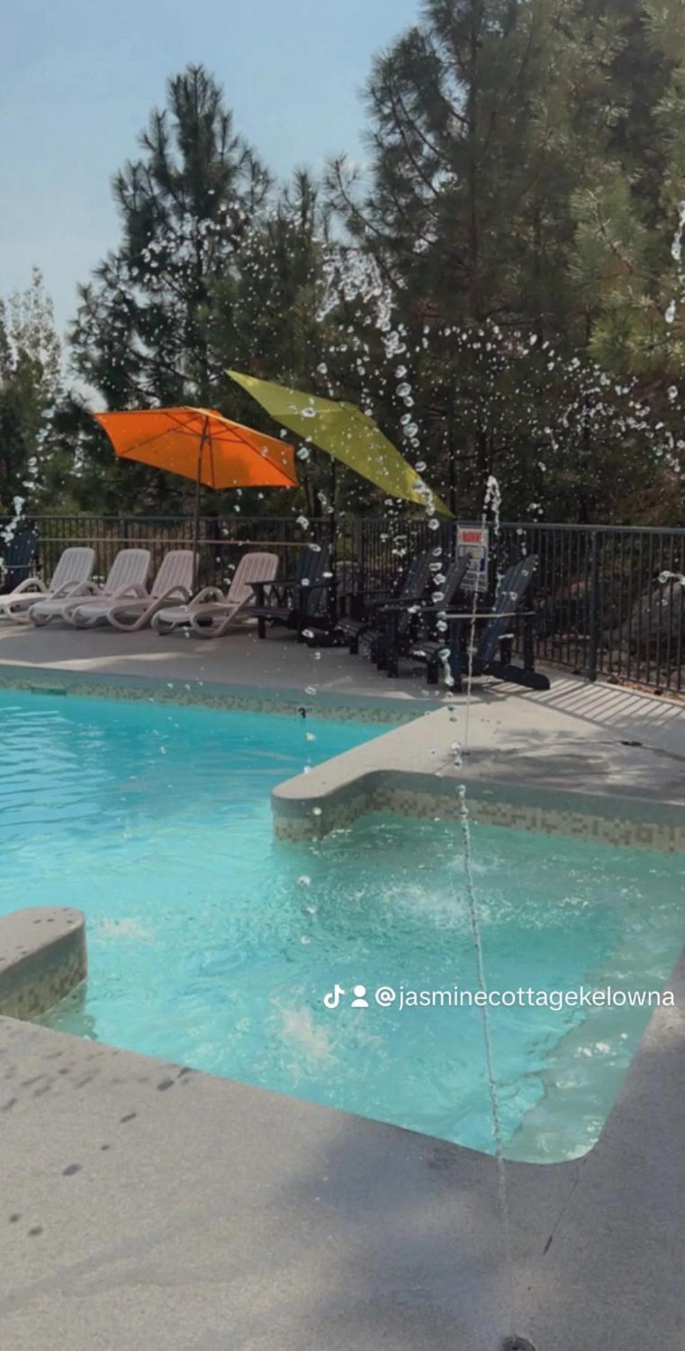 Jasmine Cottage Kelowna Kültér fotó