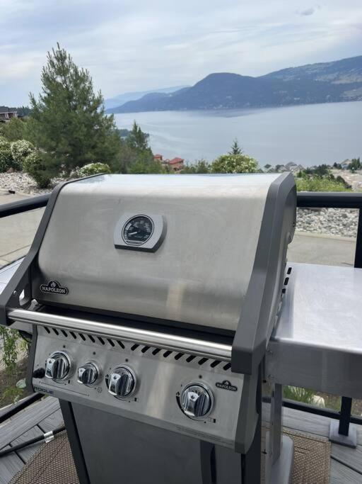 Jasmine Cottage Kelowna Kültér fotó